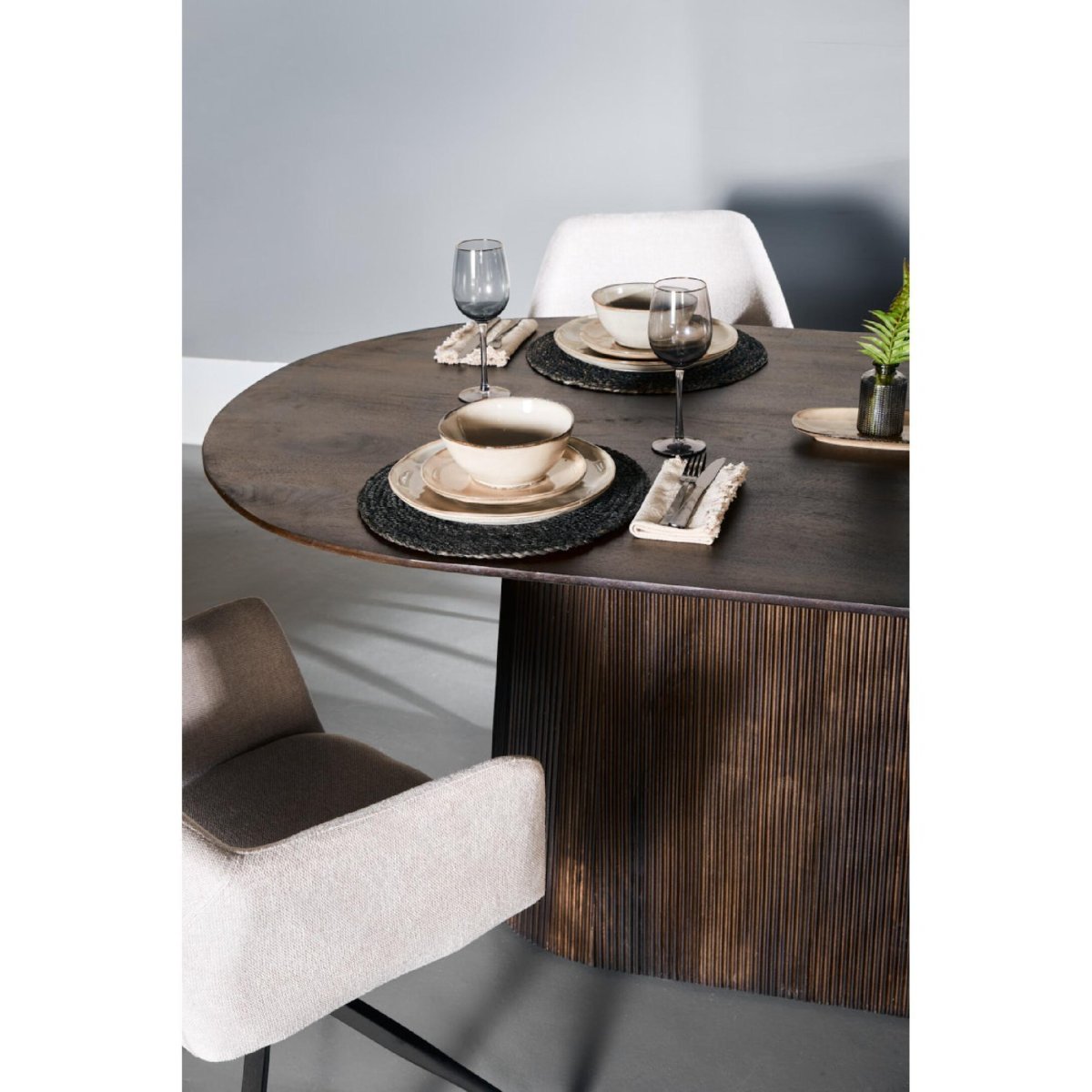Nest of Nora Ovale mangohouten eettafel Nala – 180 cm – Donkerbruin - Afbeelding 8