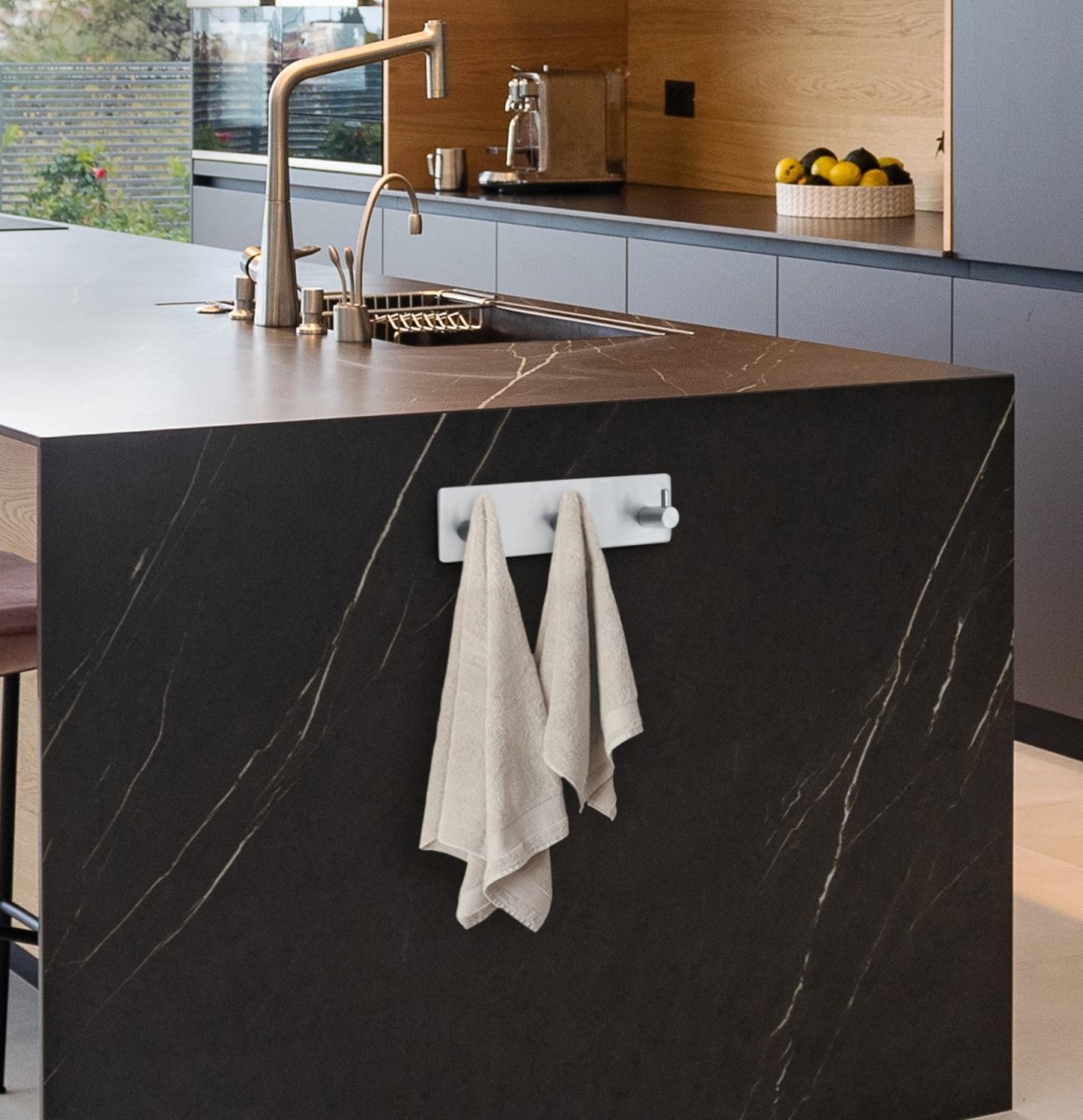 XIVADA Handdoekhaakjes Tres – Zelfklevend – Zilver – 3 in 1 - Afbeelding 8